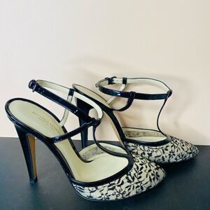 Bottega Veneta Black & Beige Lace “Perfect T” Strap Pointed Toe Pumps. Auth.